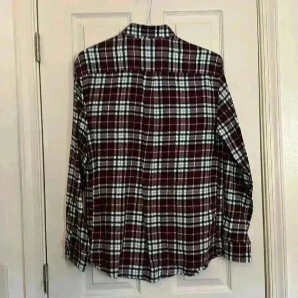 Croft & Barrow Men’s Flannel Shirt - Picture 5 of 5
